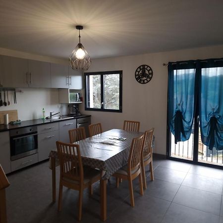 Appartement Rez De Jardin Saint-Martin-dʼUriage エクステリア 写真