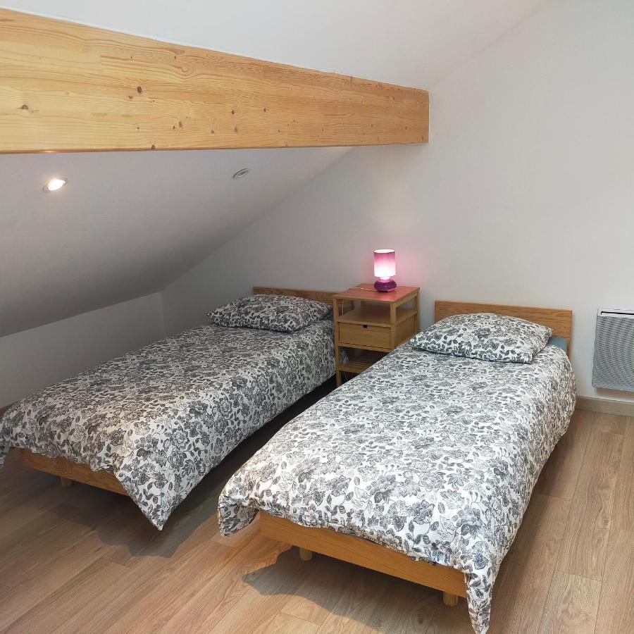 Appartement Rez De Jardin Saint-Martin-dʼUriage エクステリア 写真